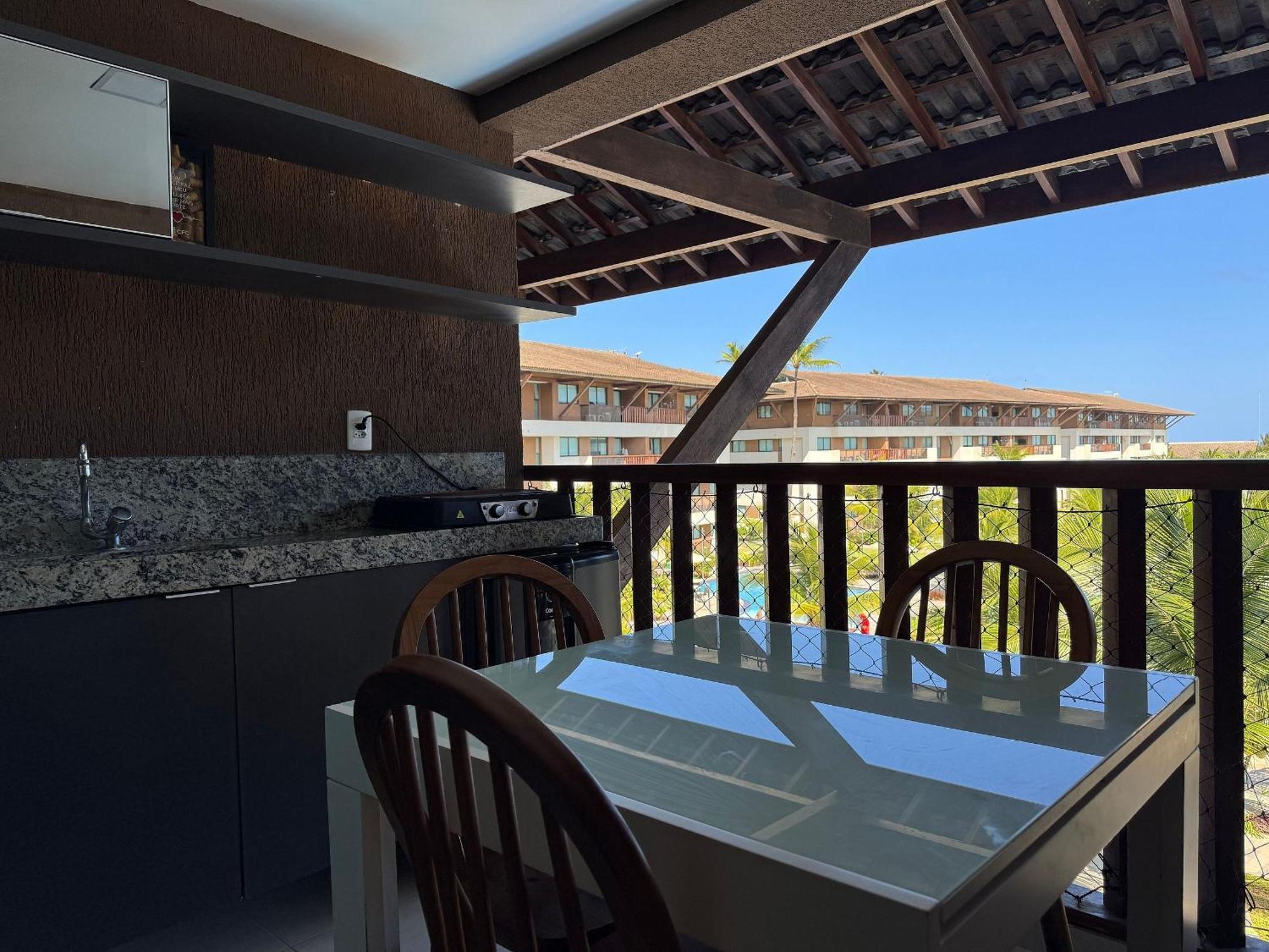 Cupe Living Por Brevelar